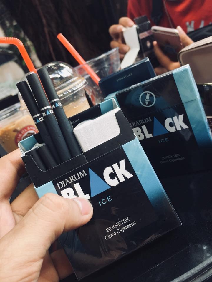 black ice cigarette Djarum Black Inspiro Ice 20 Kretek Cigarettes